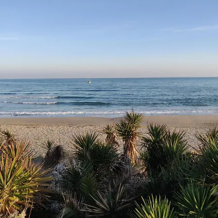 Apartment Naturiste Design *