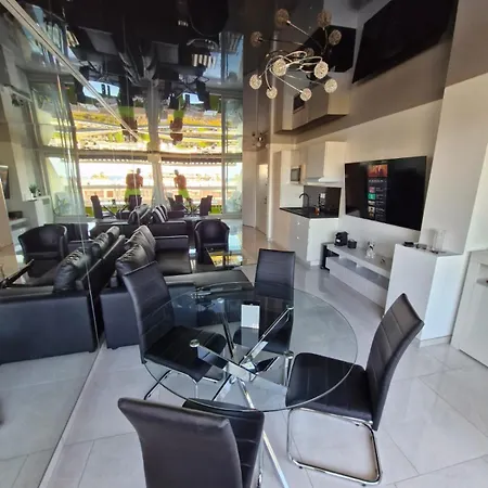 Apartment Naturiste Design