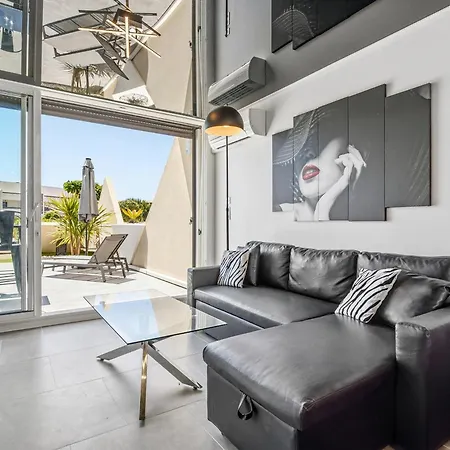 Apartment Naturiste Design