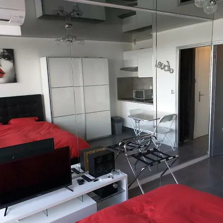 Naturiste Design אגדה