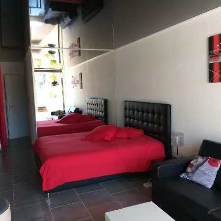 استوديو ناتوريست ديزاين